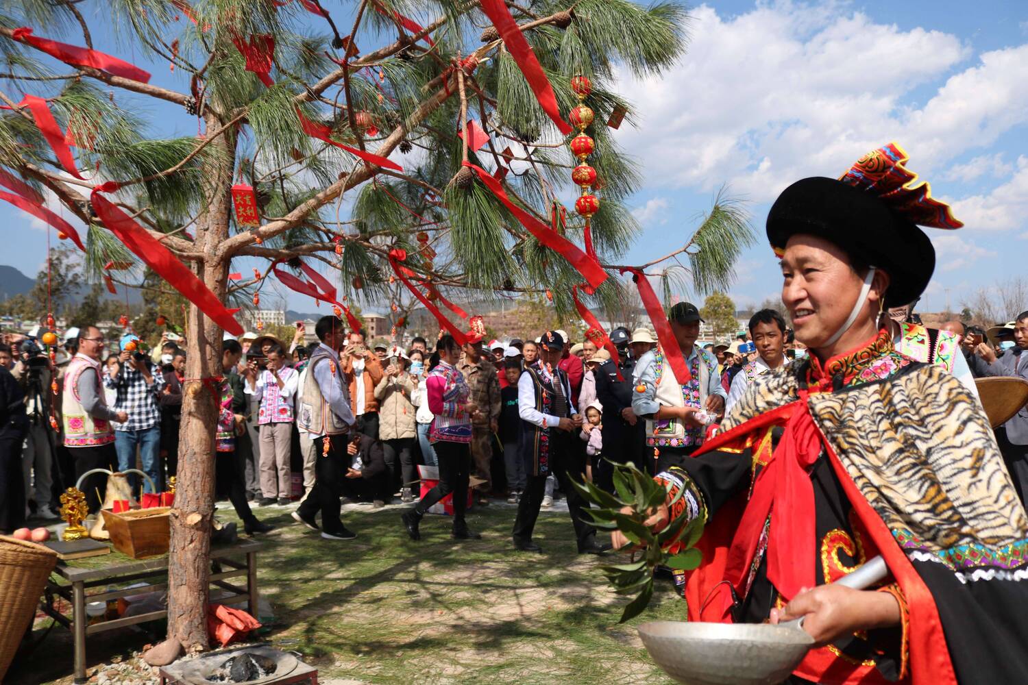 祭火祈福仪式.jpg 祭火祈福仪式.jpg
